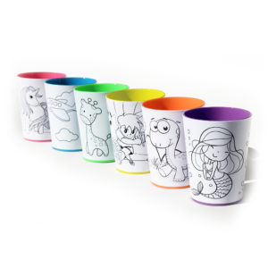 Copo para colorir com giz de cera. Lavável, super original, bonito e resistente.